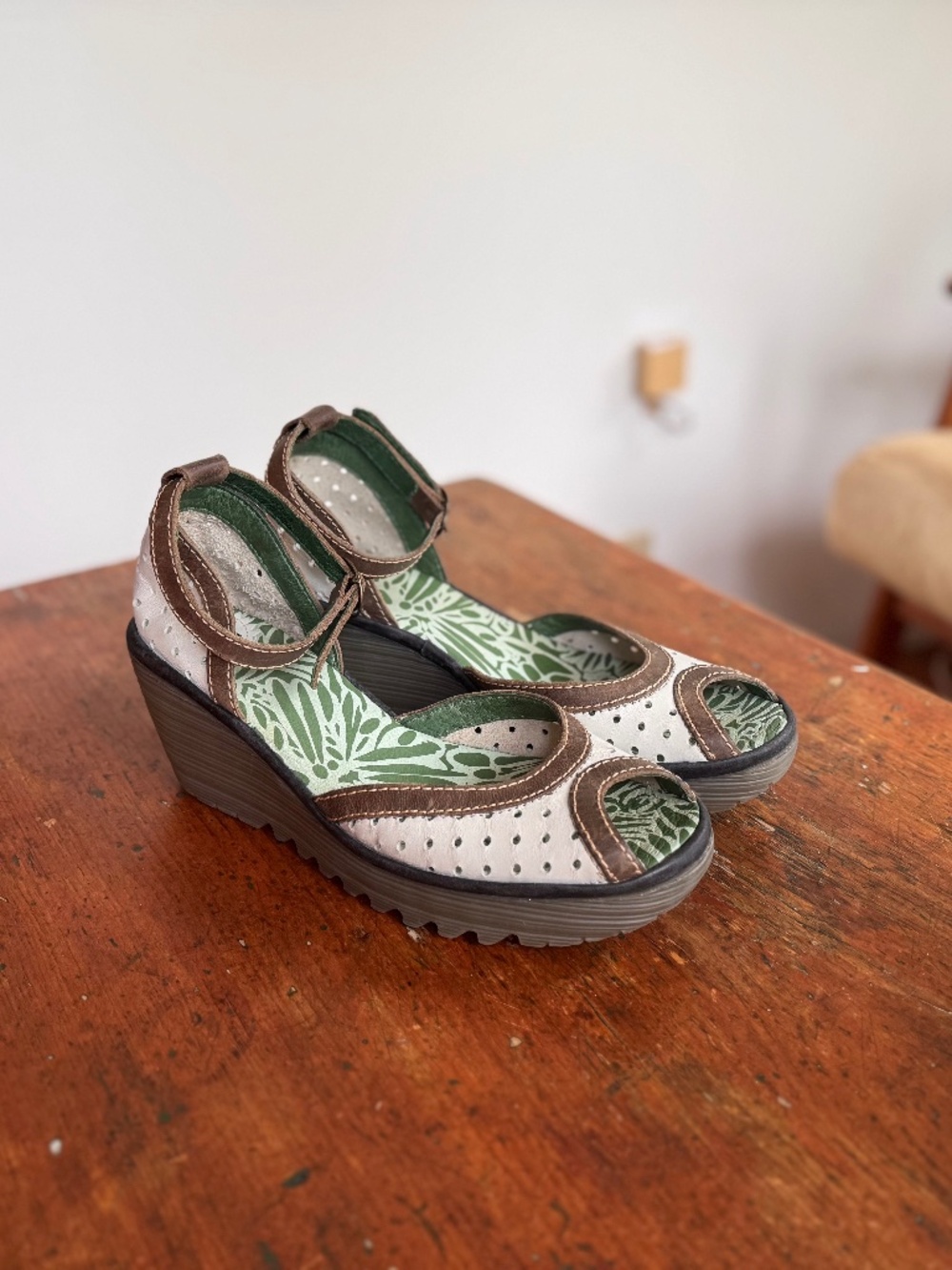 Fly London wedge sandal size 40 - Picture 3 of 6